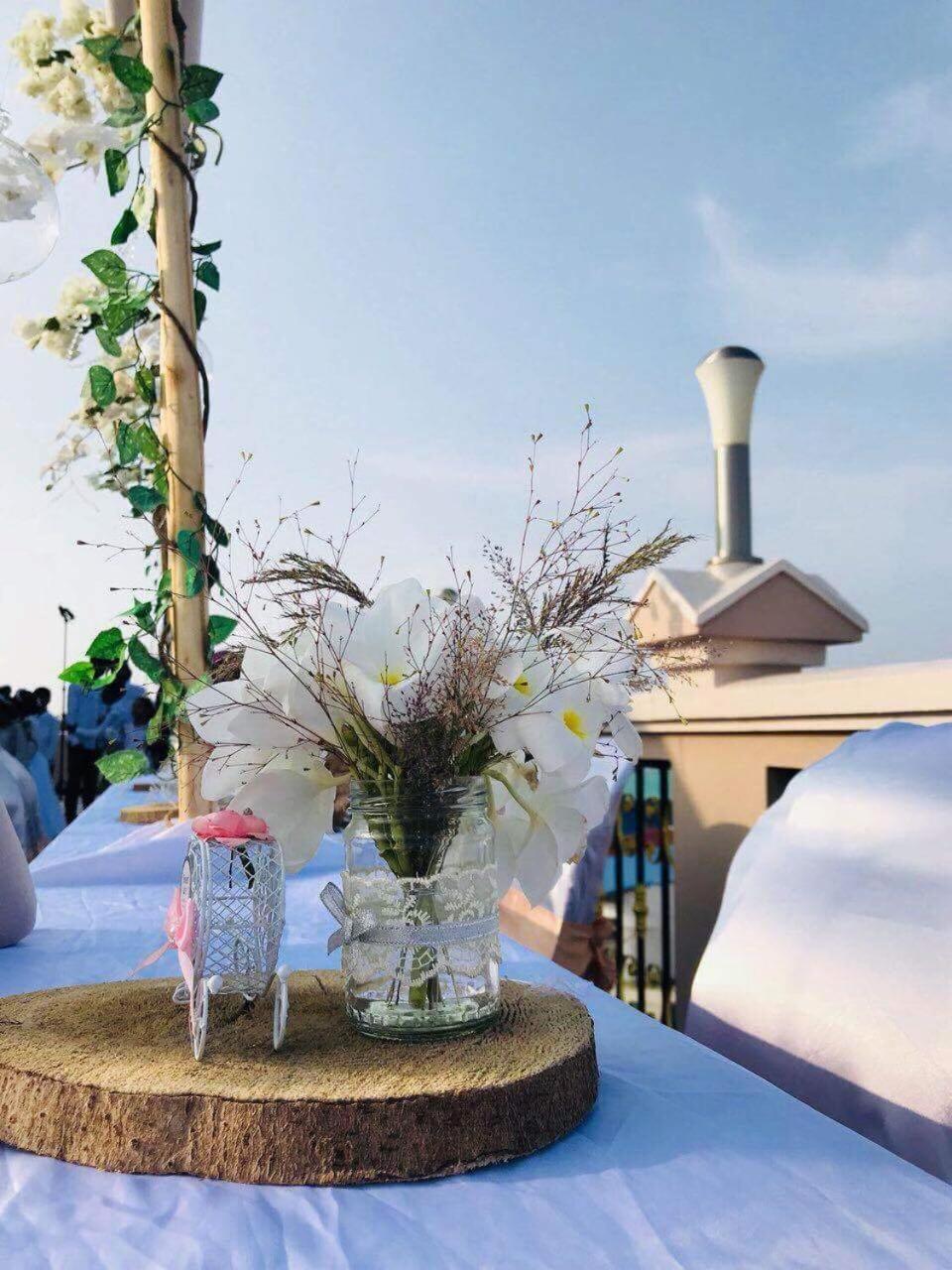 Abuharee Grand Hotel Addu Atol Buitenkant foto