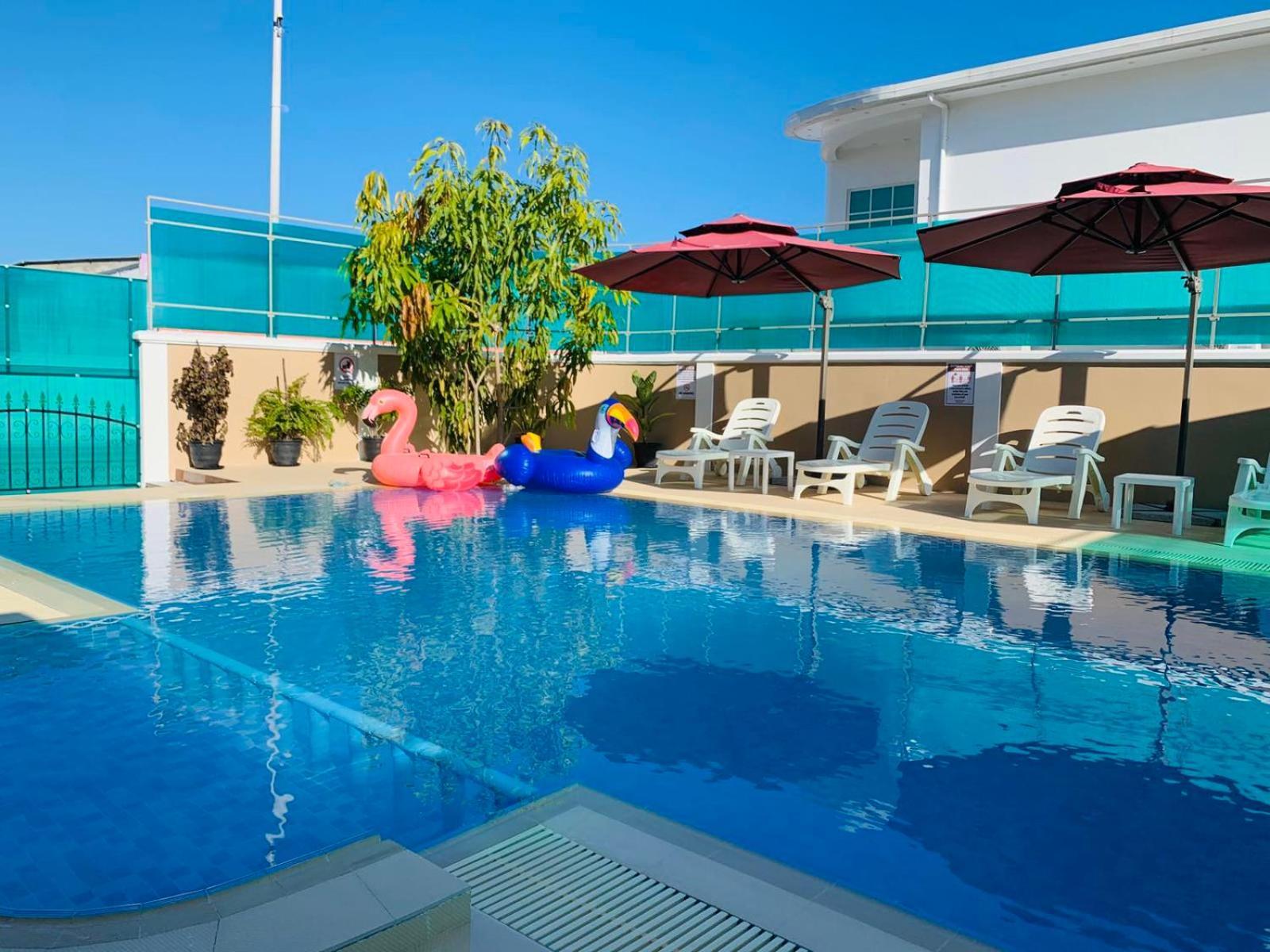 Abuharee Grand Hotel Addu Atol Buitenkant foto